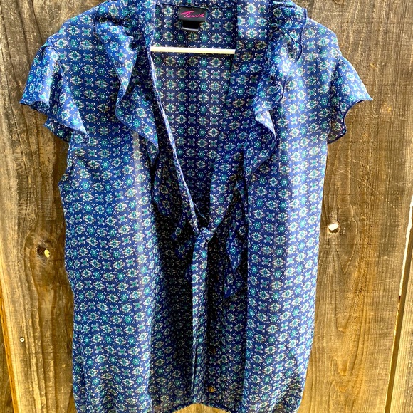 torrid Tops - Torrid blue floral blouse
